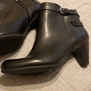 Sam Eldelman black Ankle boots